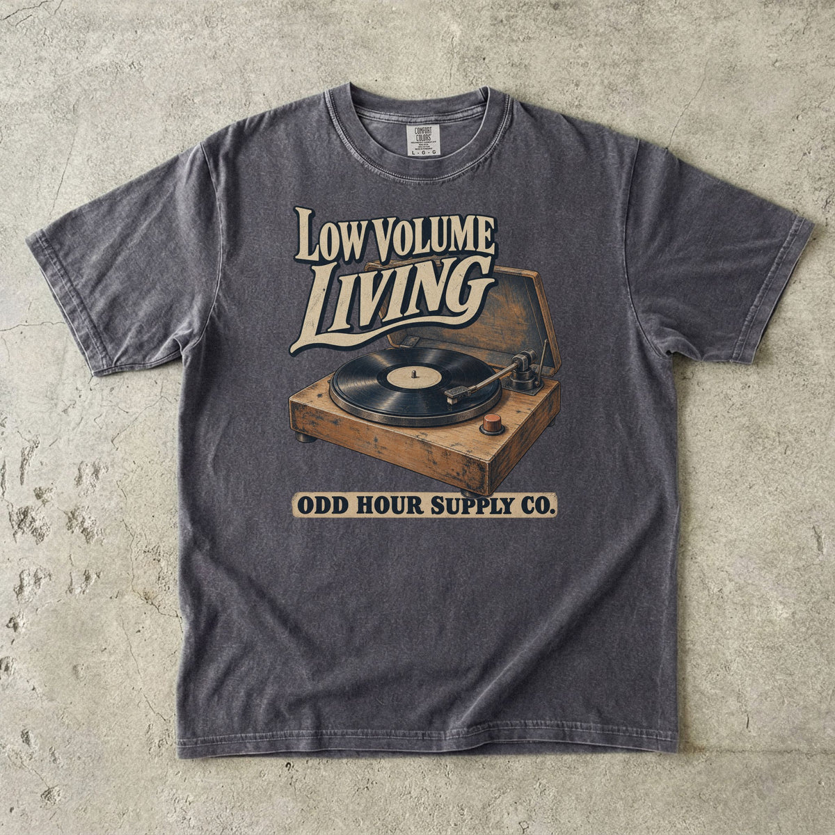 Pepper Comfort Colors 1717 T-shirt with the Low Volume Living graphic, front view