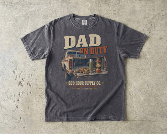 DAD On Duty vintage badge T-shirt in Pepper, Comfort Colors 1717 front view